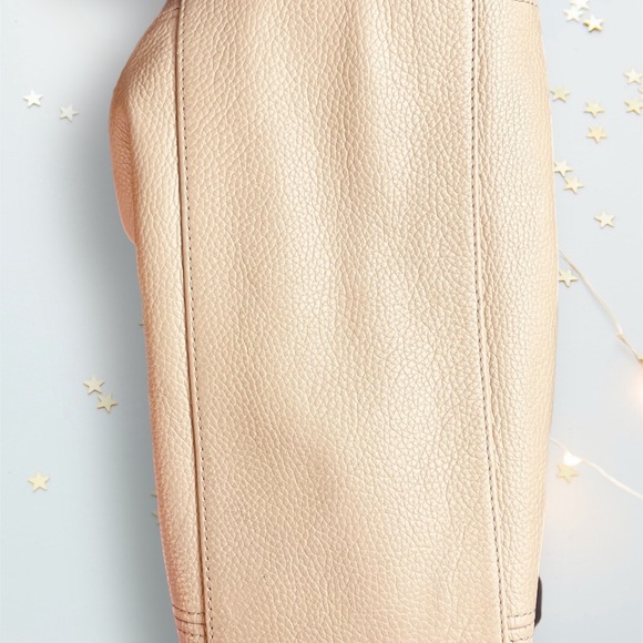 Michael Kors Bisque Jet Set Pebbled Leather Tote Bag - Picture 4 of 5